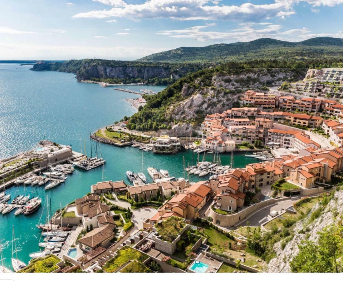 Portopiccolo Luxury Penthouse Apartment Sistiana Exterior photo