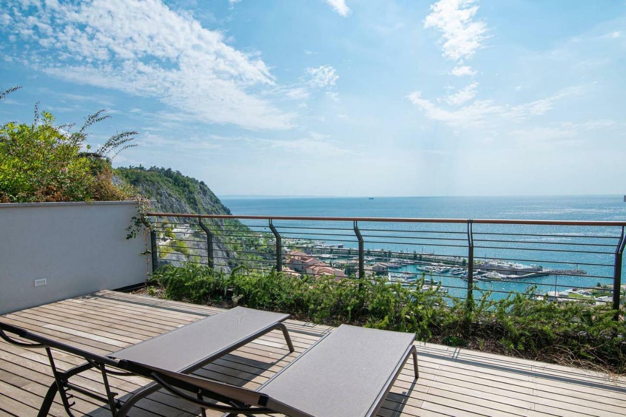 Portopiccolo Luxury Penthouse Apartment Sistiana Exterior photo
